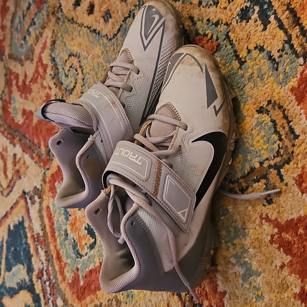 CLEATS